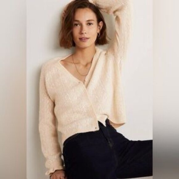 Boden Wool Blend Ruffle Sleeve V-Neck Fluffy Pointelle Cardigan Sz 6 Light Beige - Picture 1 of 12